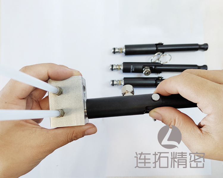 快速密封接头操作步骤1.jpg
