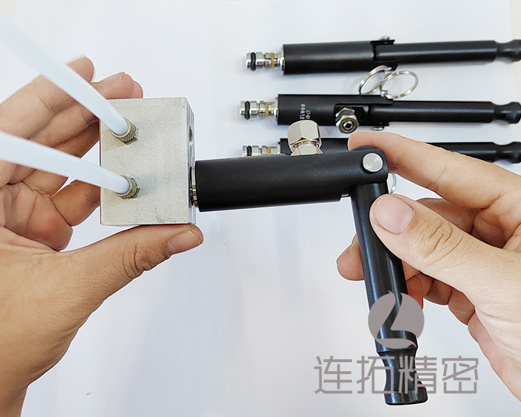 快速密封接头操作步骤2.jpg