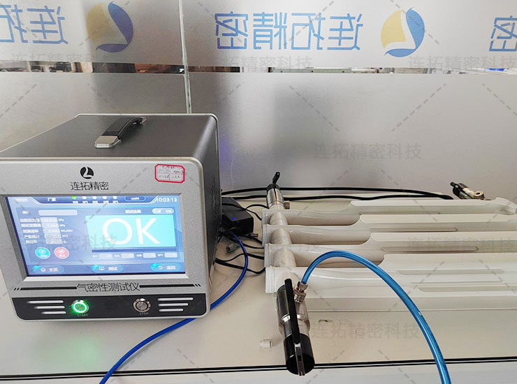 连拓精密散热器气密性检测仪（实拍）.jpg