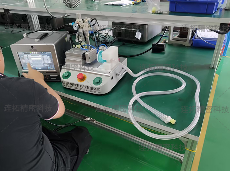 连拓精密医疗用品气密性测试设备（现场实拍）.jpg