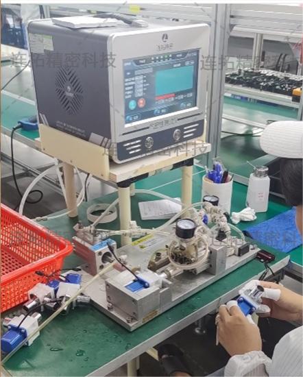 连拓精密电磁阀气密性测试仪（产线实拍）(2).jpg