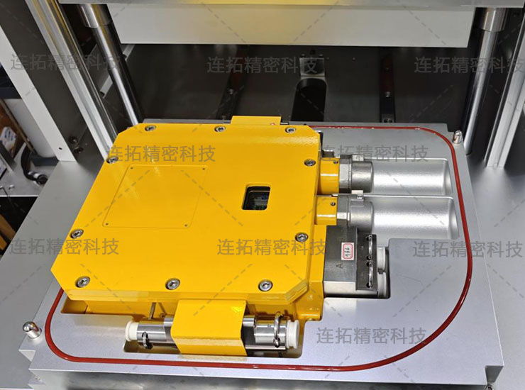 连拓精密滑动式控制器气密性检测柜机（治具与滑台实拍）.jpg