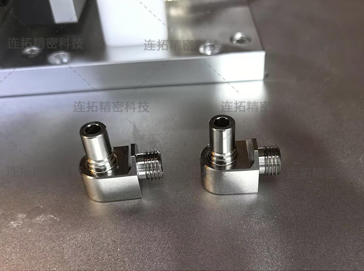 连拓精密金属件气密性检测(待检测样品).jpg